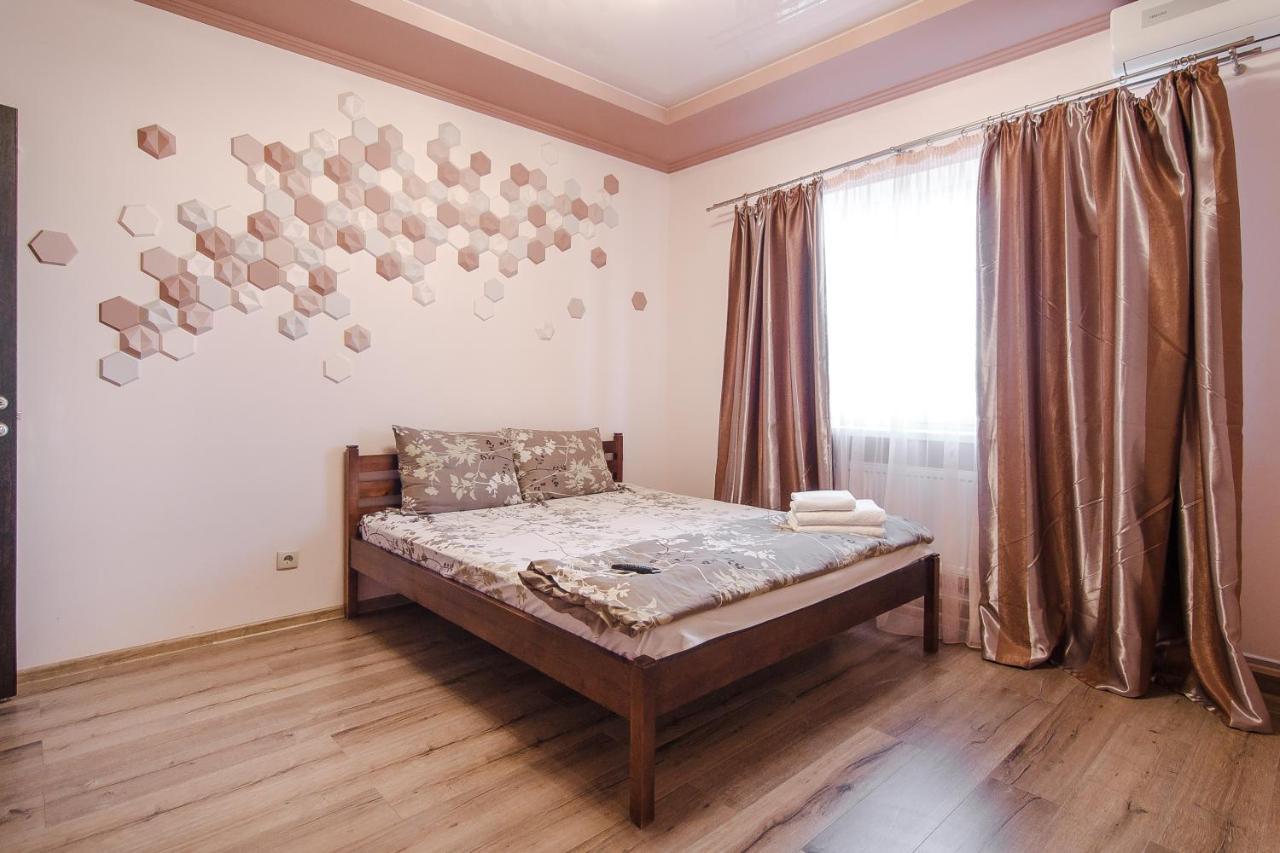 Primorskiy Suite Odessa Buitenkant foto